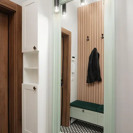 Brand New 2 Bdr Luxury In Centre Apartamento Sofía