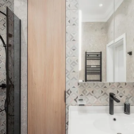 Brand New 2 Bdr Luxury In Centre Apartment Sofia